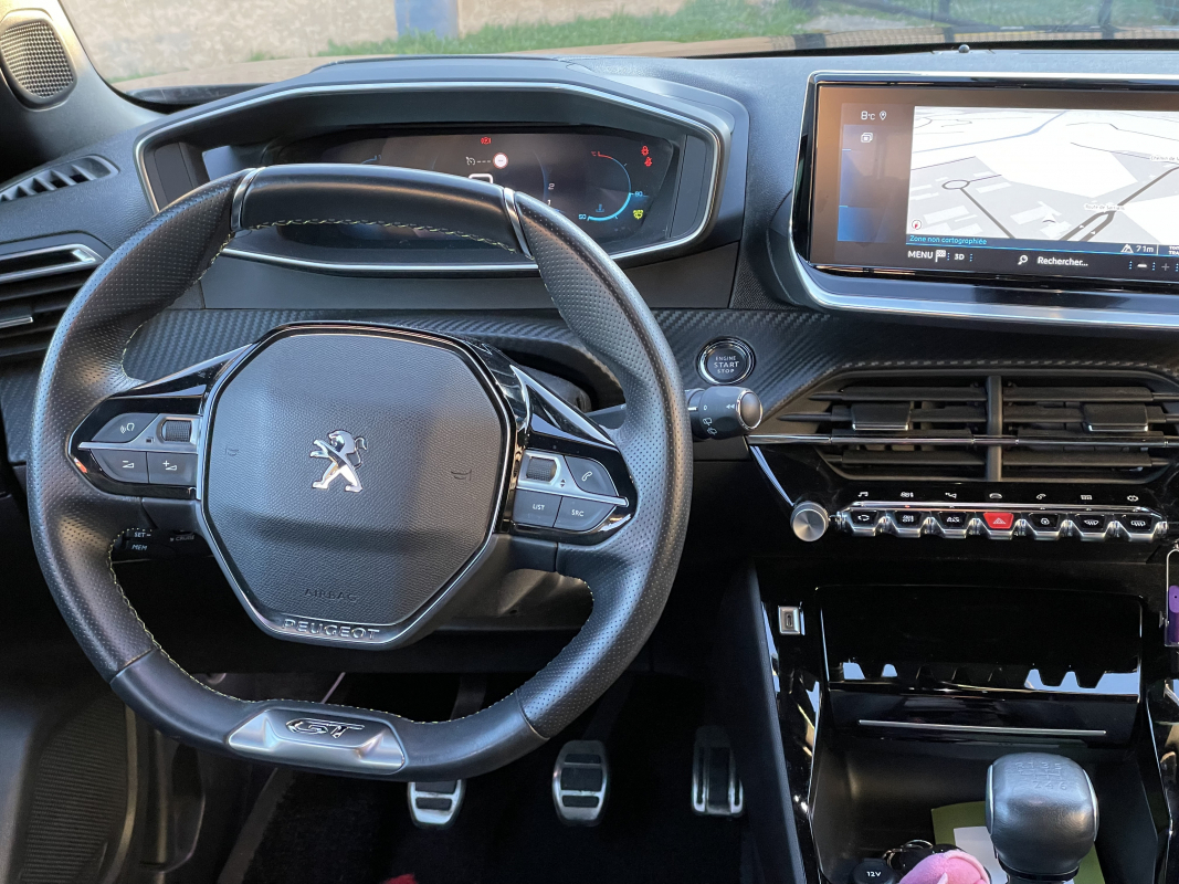 Peugeot 2008 — 13